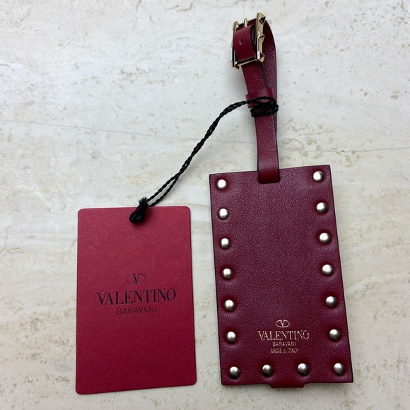 ✨Valentino Rockstud Leather Luggage Tag NWT🏷 - Picture 3 of 4